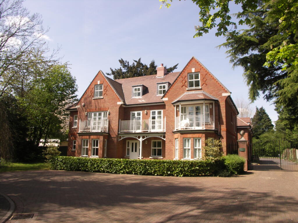 Main image of property: Fairlawns, High Wycombe, HP13