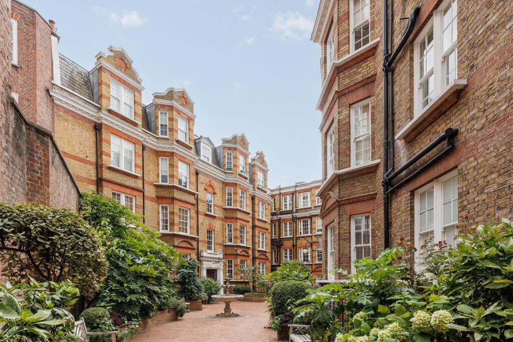 Main image of property: Bullingham Mansions, Kensington Church Street, Kensington And Chelsea, London