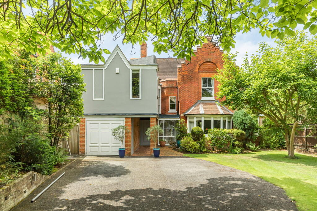 Main image of property: Fife Road, London, SW14 7EL