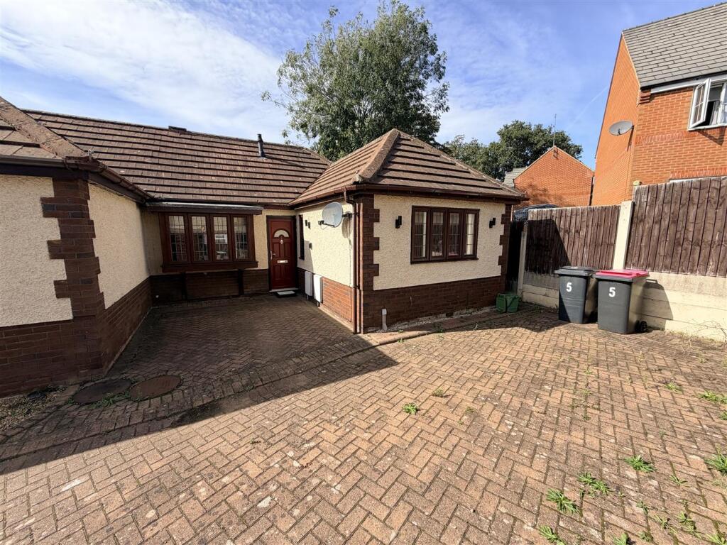Main image of property: Moorbrooke, Hartshill, Nuneaton