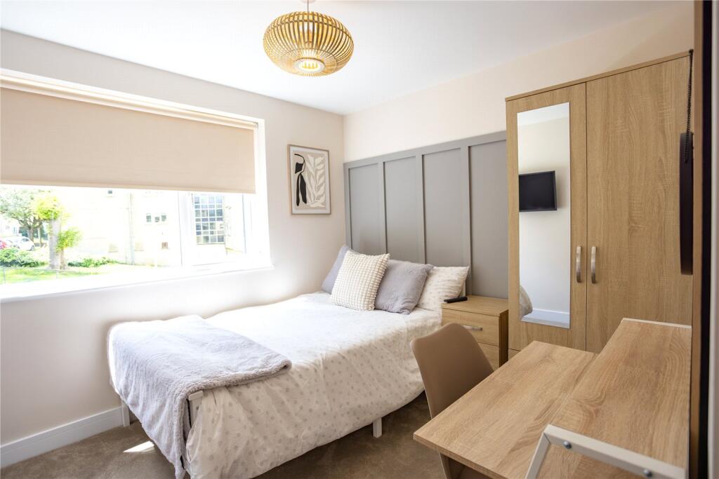 Main image of property: 26 Wedgwood Road, Bath, Somerset, BA2