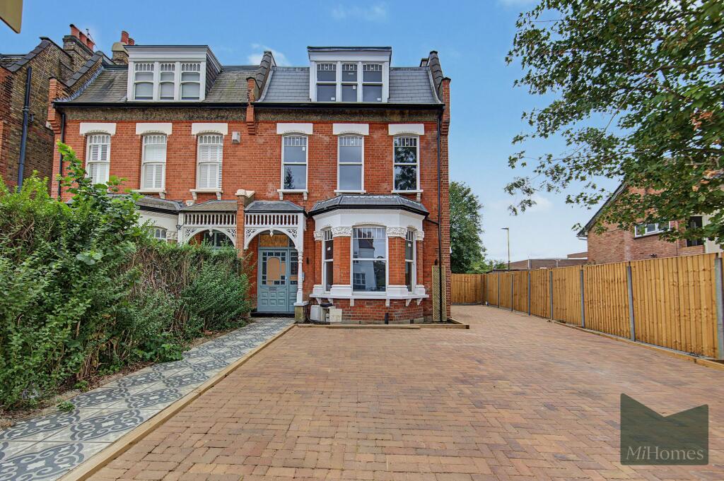 Main image of property: Woodside Park Road, 43 Woodside Park Road, N12