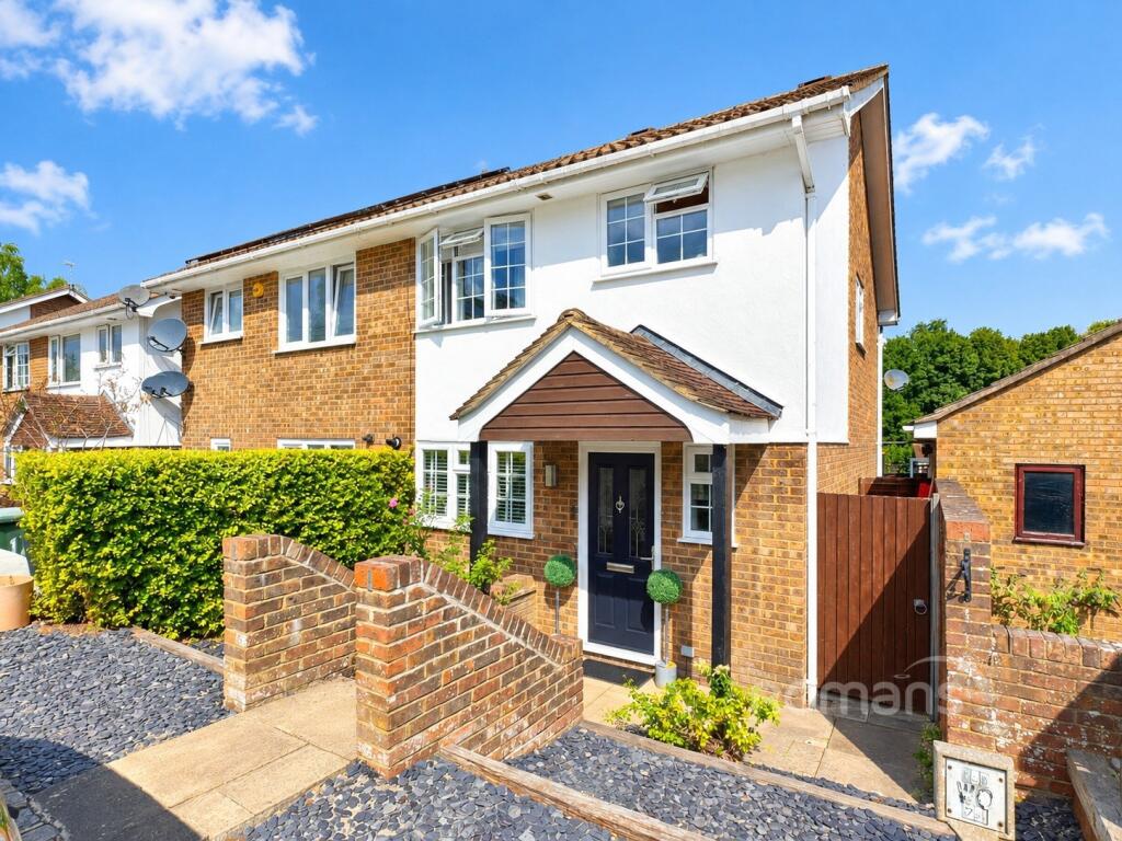 Main image of property: Dovedale Close, Owlsmoor, Sandhurst