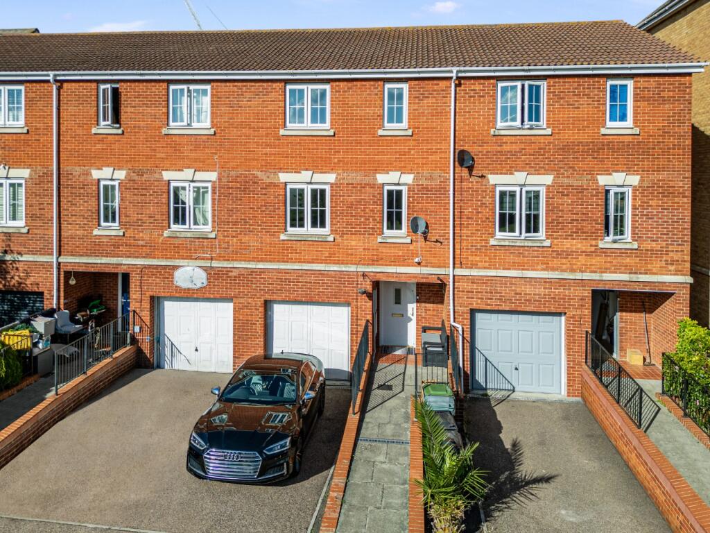Main image of property: Fenners Marsh, Gravesend, DA12 2JH