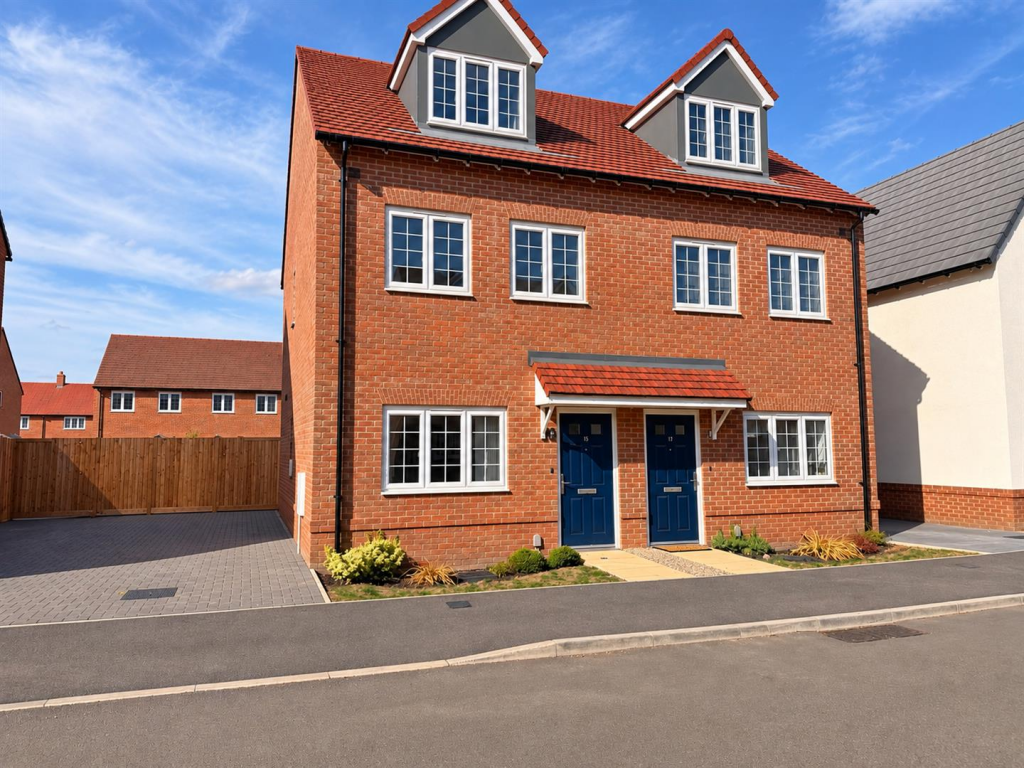 Main image of property: Bridle Crescent, Braintree