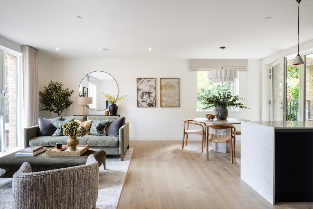 Main image of property: Wildernesse Avenue,
Sevenoaks,
TN150EA