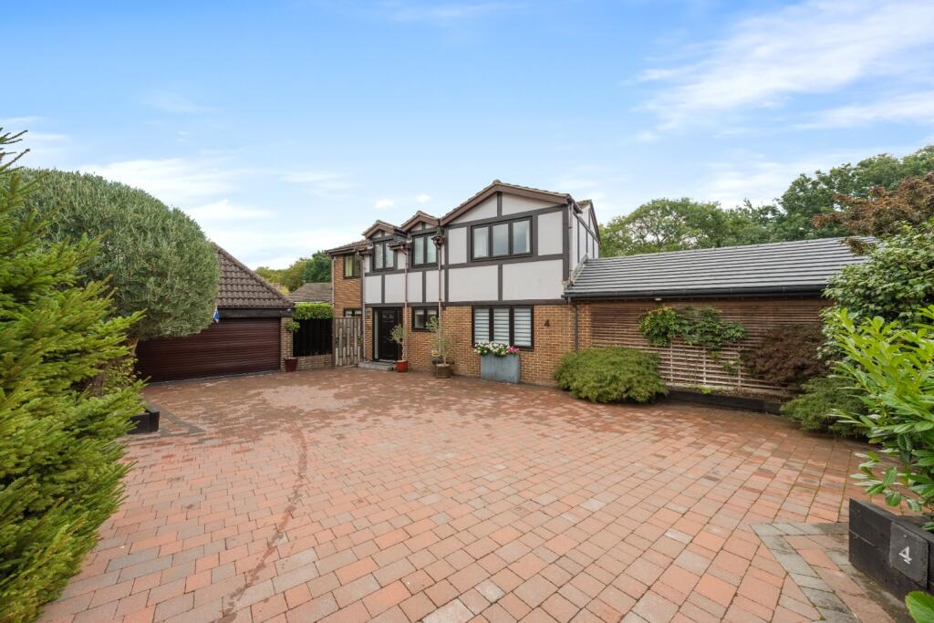Main image of property: Lavenda Close, Hempstead, Gillingham, Kent, ME7