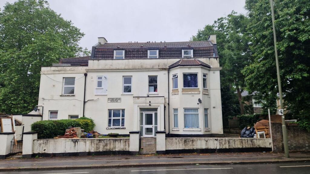 Main image of property: Stonegrove, Edgware, HA8