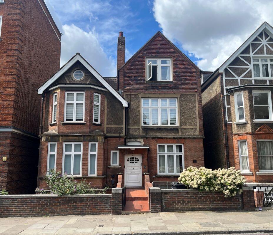 Main image of property: Flat D, 385 Finchley Road, Finchley, London, Camden, NW3 6HD