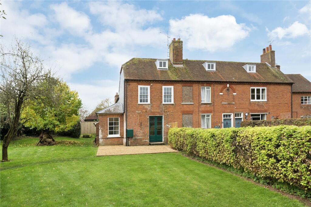 Main image of property: Hole Lane, Farnham, Hampshire, GU10