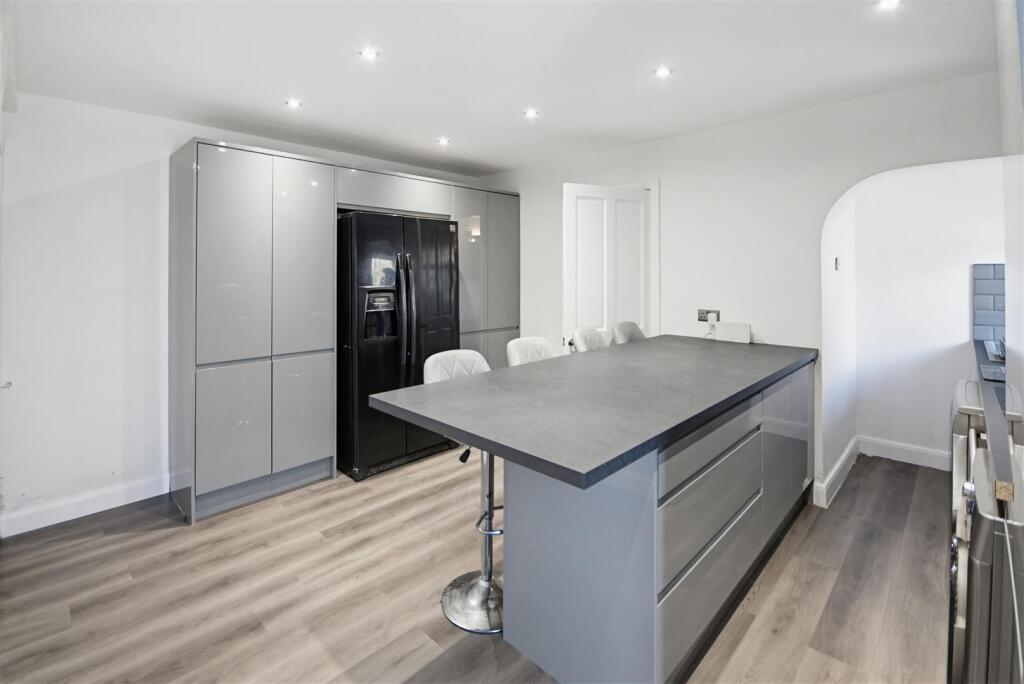 Main image of property: Leeds Old Road, WF16 9AA