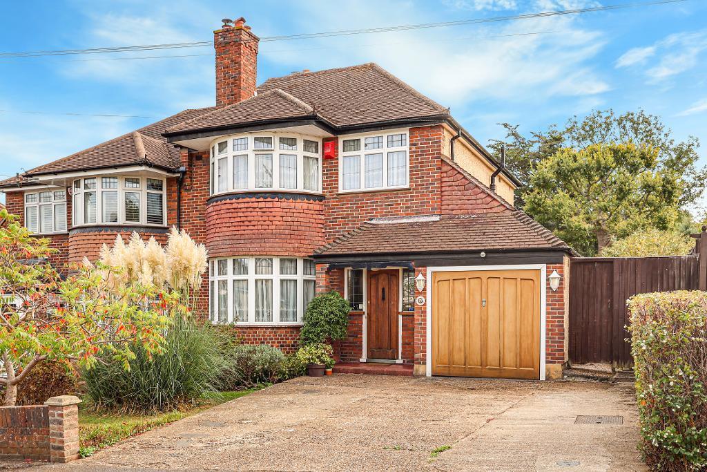Main image of property: Langley Oaks Avenue, Sanderstead, Surrey, CR2 8DL