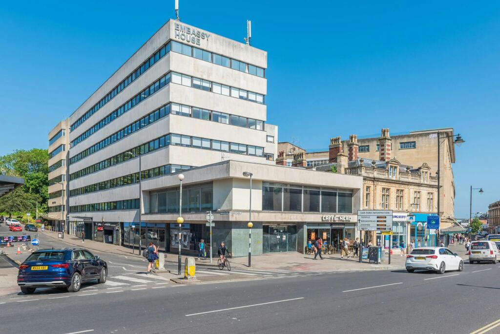 EmbassyHouseClifton20.jpg