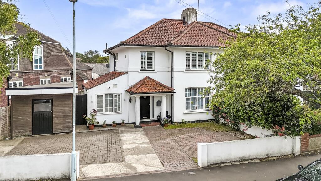 Main image of property: Broomfield Avenue, Worthing