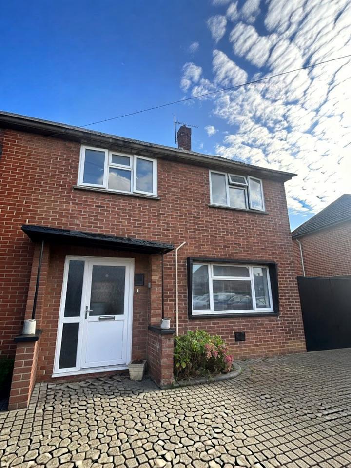 Main image of property: Wiltshire Crescent, Melksham