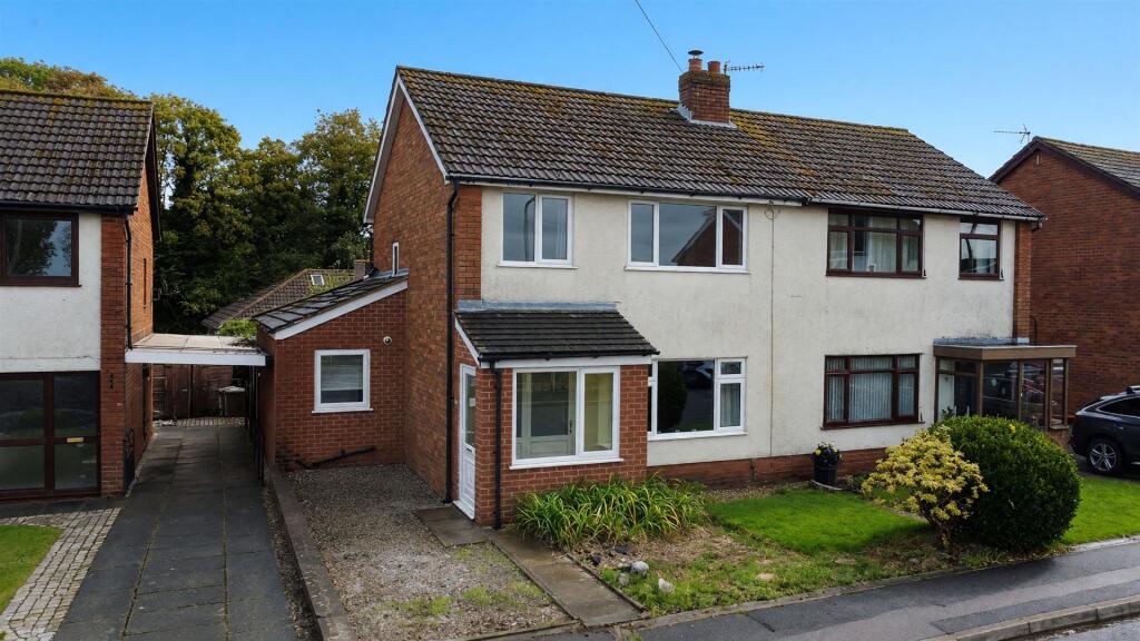 Main image of property: Stanley Avenue, Rainford, St Helens, WA11 8JA