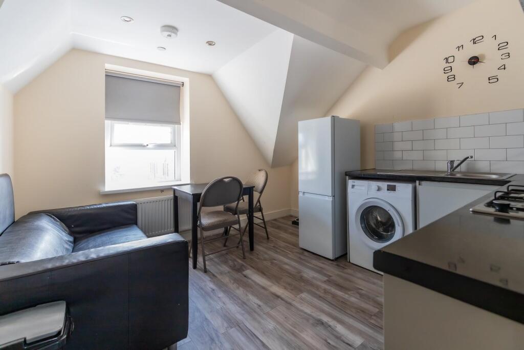 Main image of property: Cyril Crescent, Roath