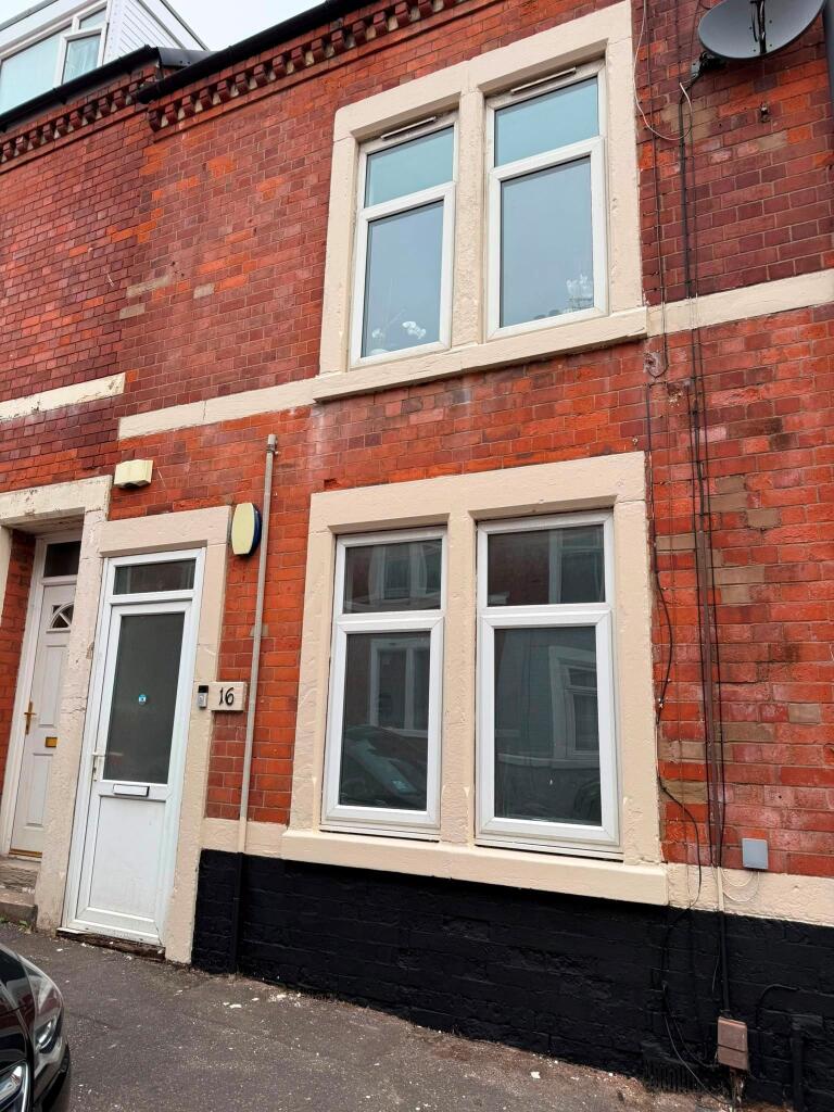 Main image of property: Chaucer Street, Mansfield