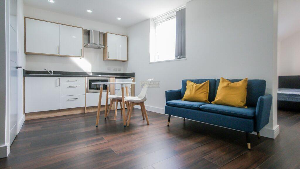 Main image of property: Bristol Road, Selly Oak, Birmingham, B29 6BJ
