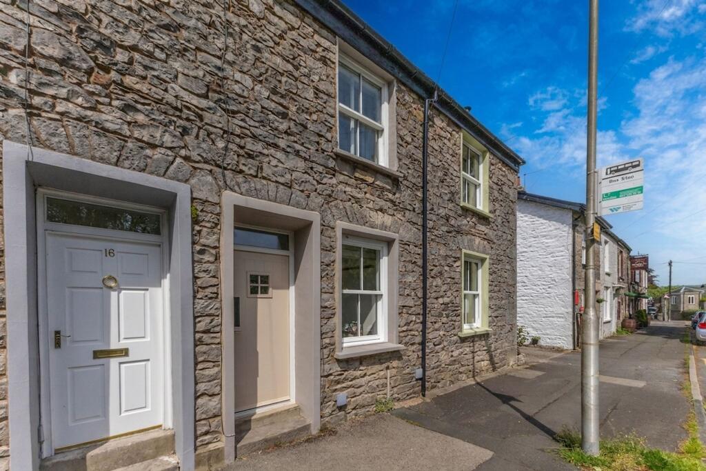 Main image of property: 14 Greenside, Kendal