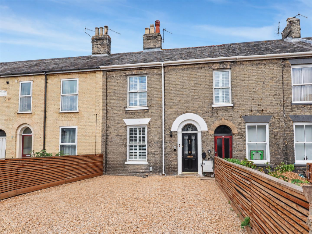 Main image of property: Dereham Road, Norwich