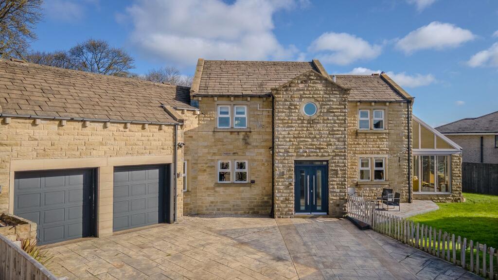 Main image of property: 2 Stoneroyd Farm, Flockton, Wakefield