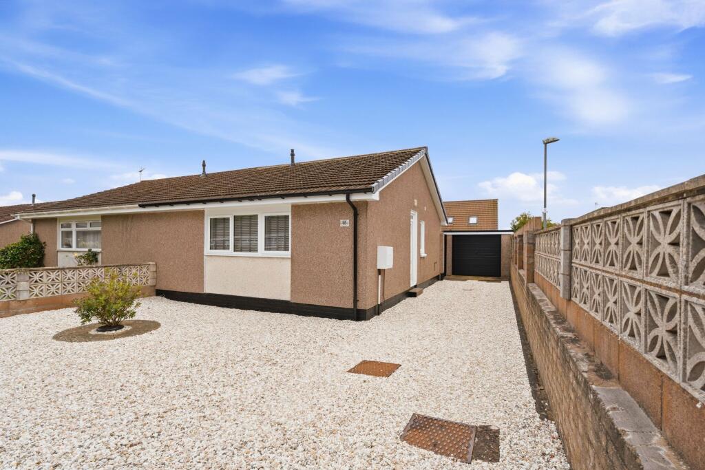 Main image of property: 25 Malcolm Crescent, Monifieth. DD5 4RT