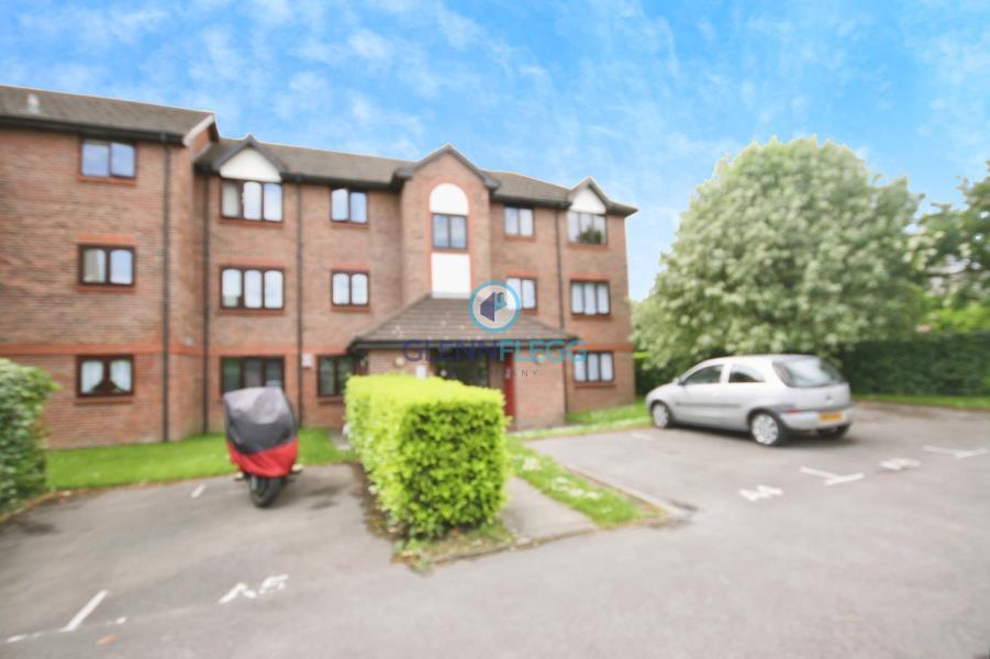 Main image of property: ***LET AGREED*** Littlebrook Avenue, Slough.