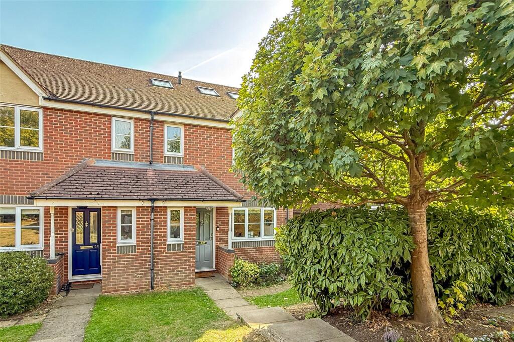 Main image of property: Orient Close, St. Albans, Hertfordshire, AL1