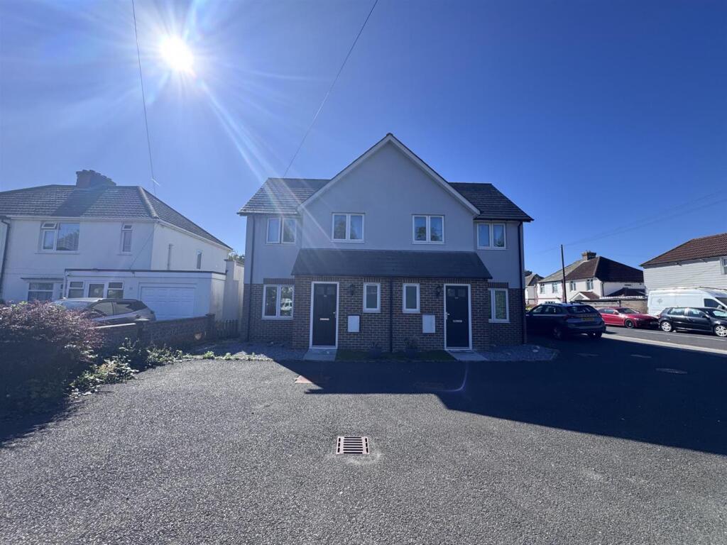 Main image of property: Gosport Road, Stubbington, Fareham