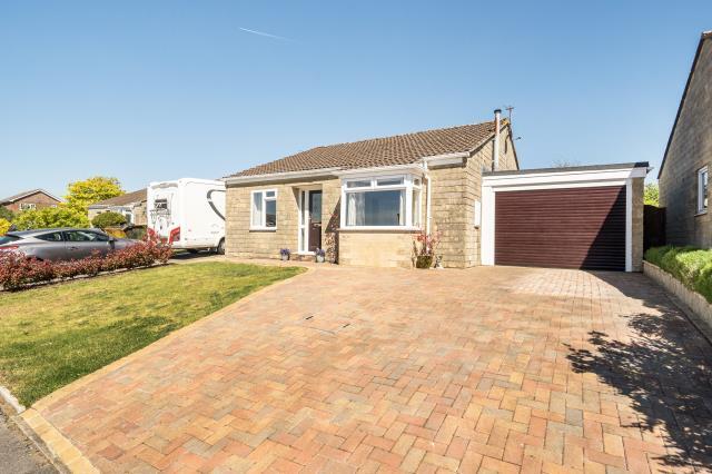 Main image of property: Edgehill, Freshbrook, Swindon