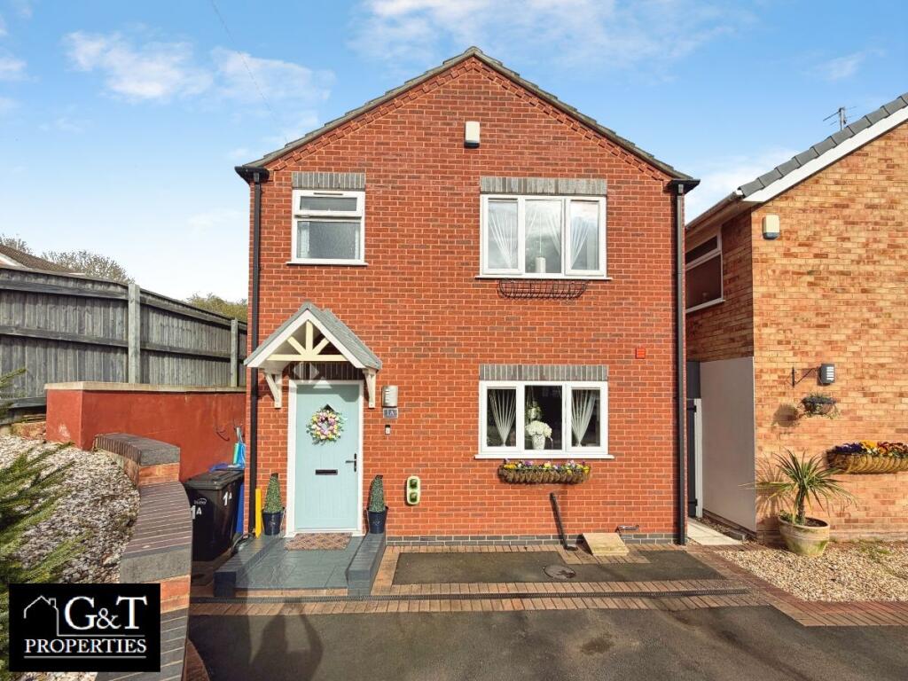 Main image of property: a Chelford Crescent, Kingswinford