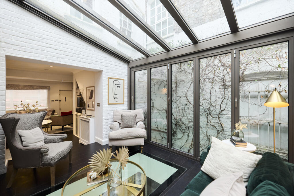 Main image of property: Uxbridge Street, London, W8