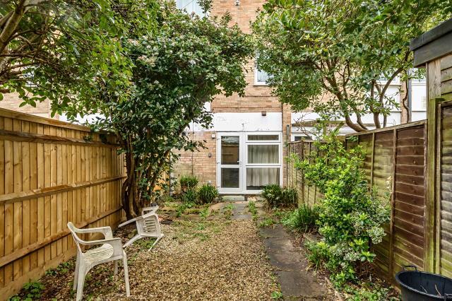 Main image of property: Harefields, Oxford, Oxfordshire