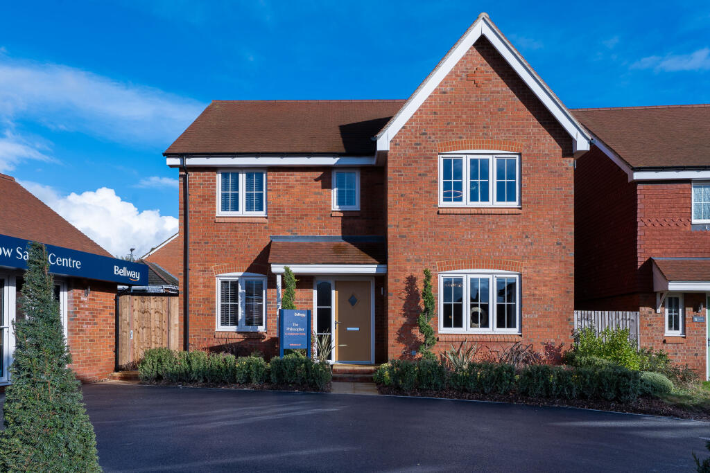 Main image of property: Clover Close,
Ash,
Guildford,
GU12 6TX