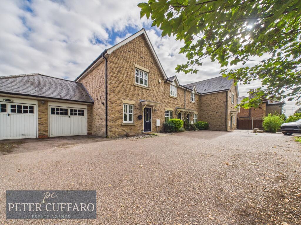Main image of property: Timber Close, Stanstead Abbotts, SG12