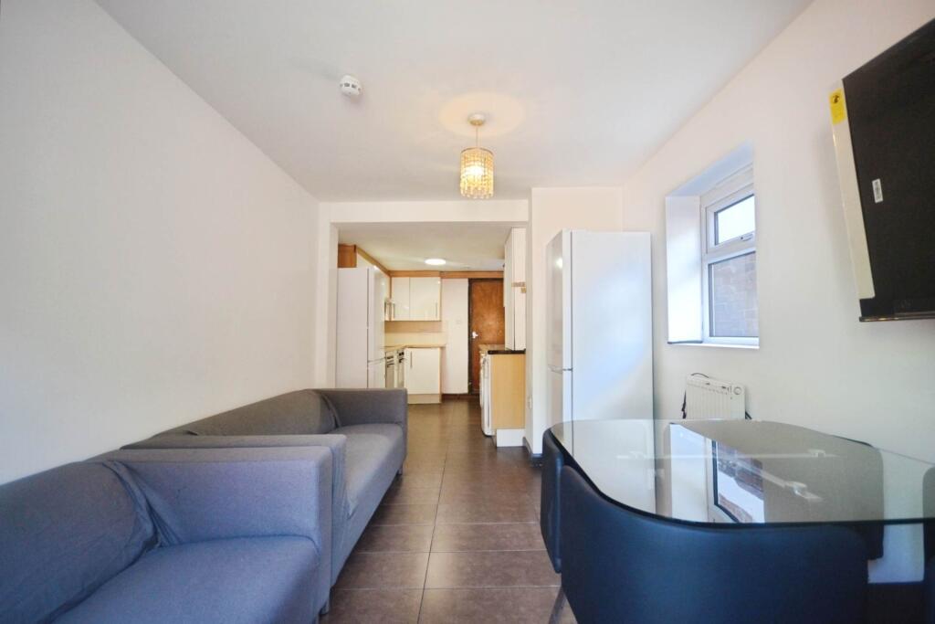 Main image of property: Donnington Gardens, Reading