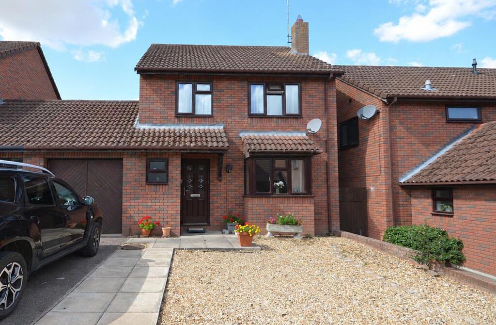 Main image of property: Broadlands, Raunds, Northamptonshire, NN9