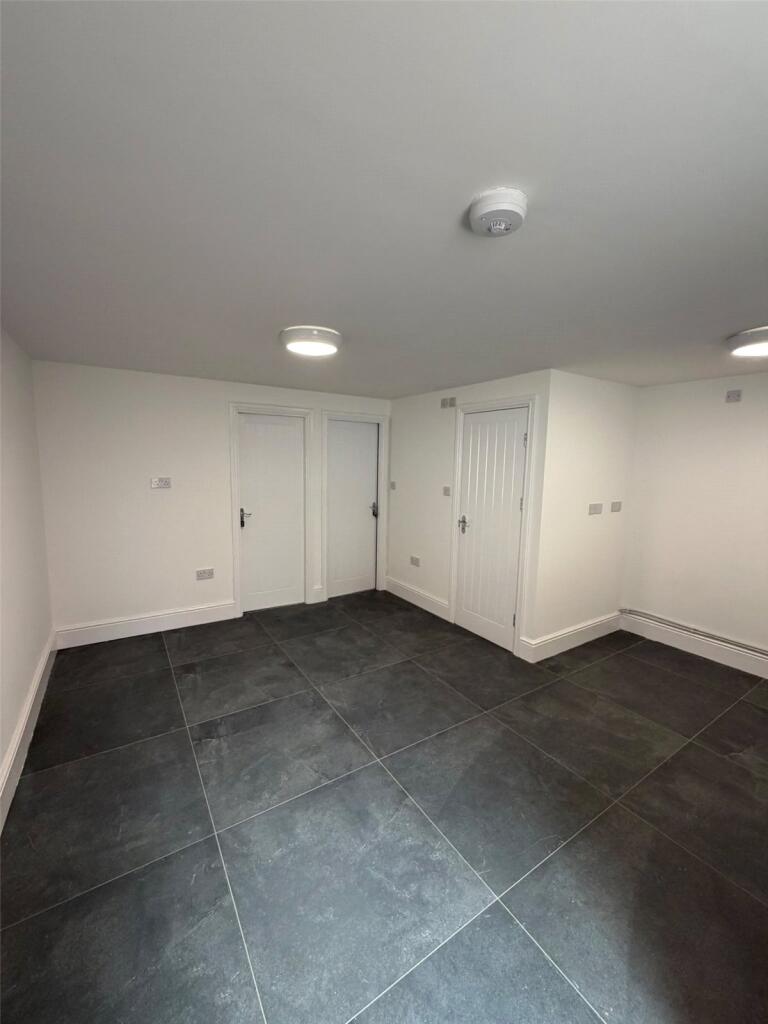 Main image of property: Bearwood Road, Smethwick, Birmingham, West Midlands, B66
