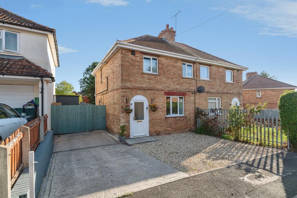 Main image of property: Lyngford Square, Taunton