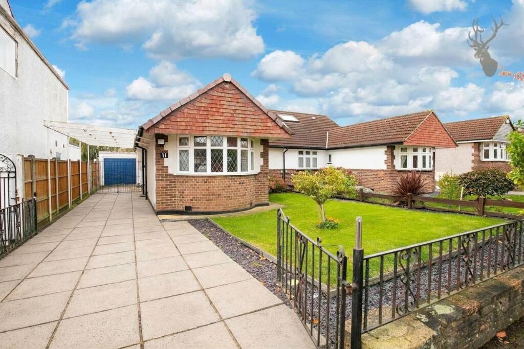 Main image of property: Baldocks Road, Theydon Bois, CM16