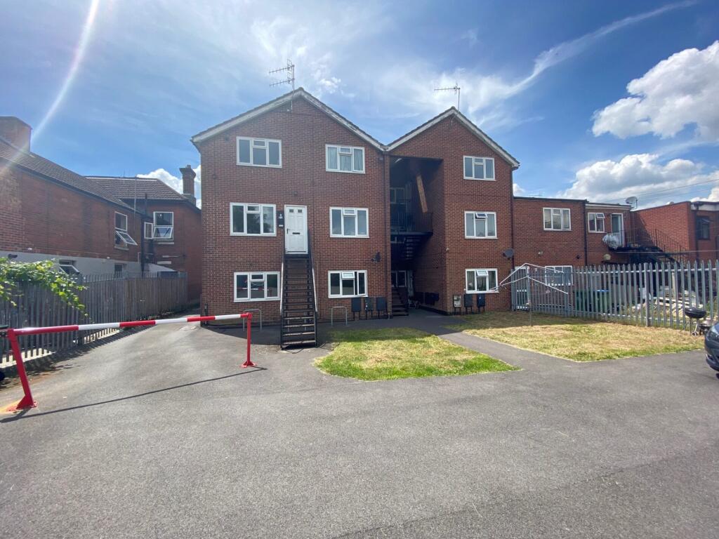 Main image of property: Shirley Road, Shirley, Southampton, SO15 3FG