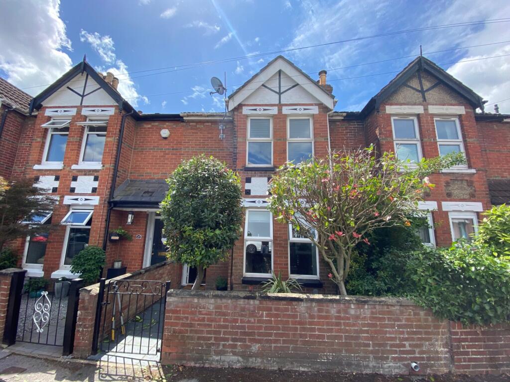 Main image of property: Testwood Road, Southampton, SO15 8RN