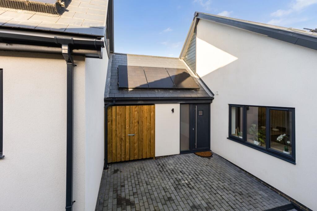 Main image of property: Upper Road Kennington OX1