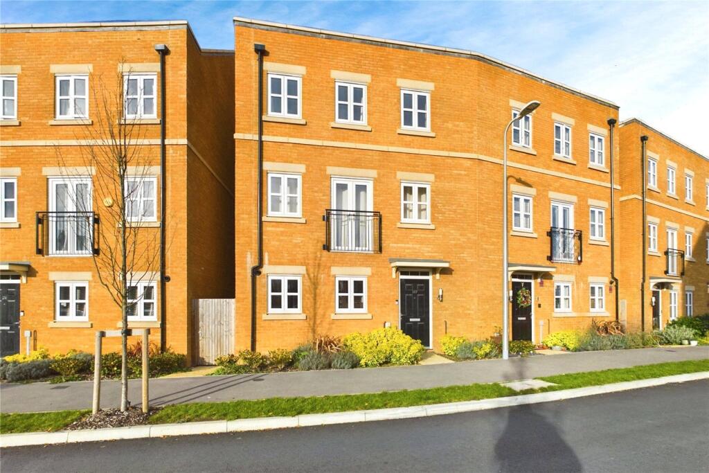Main image of property: Home Straight, Newbury, Berkshire, RG14