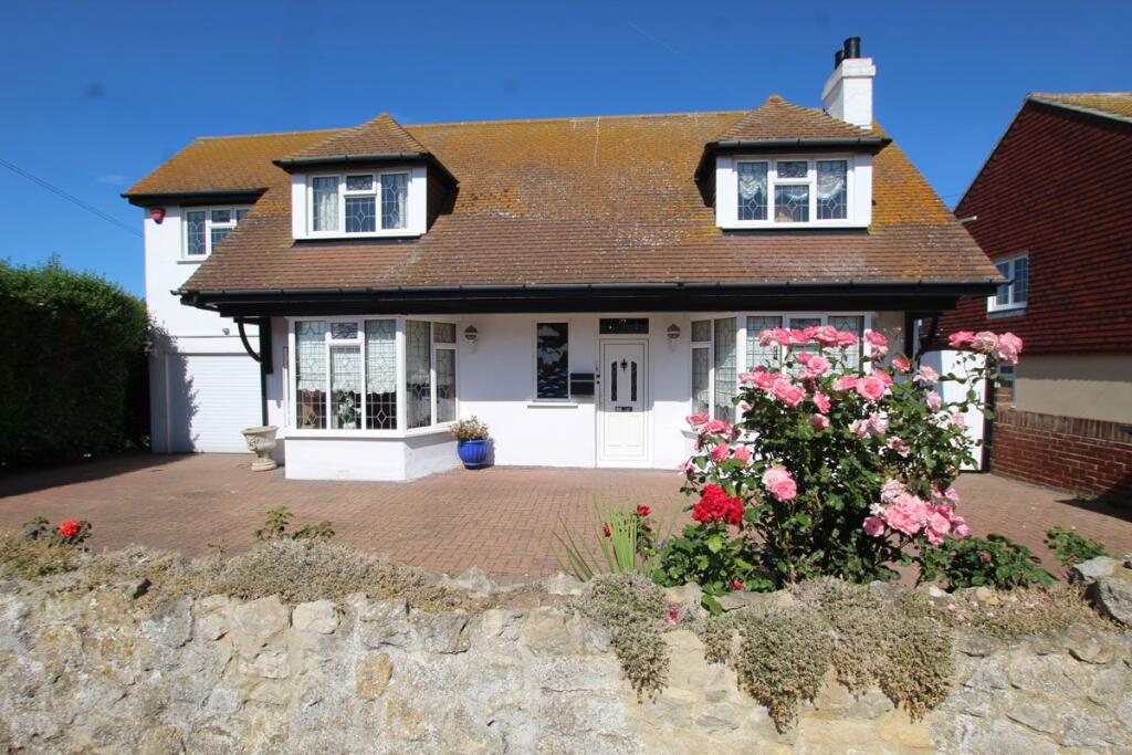 Main image of property: Kings Avenue, Birchington