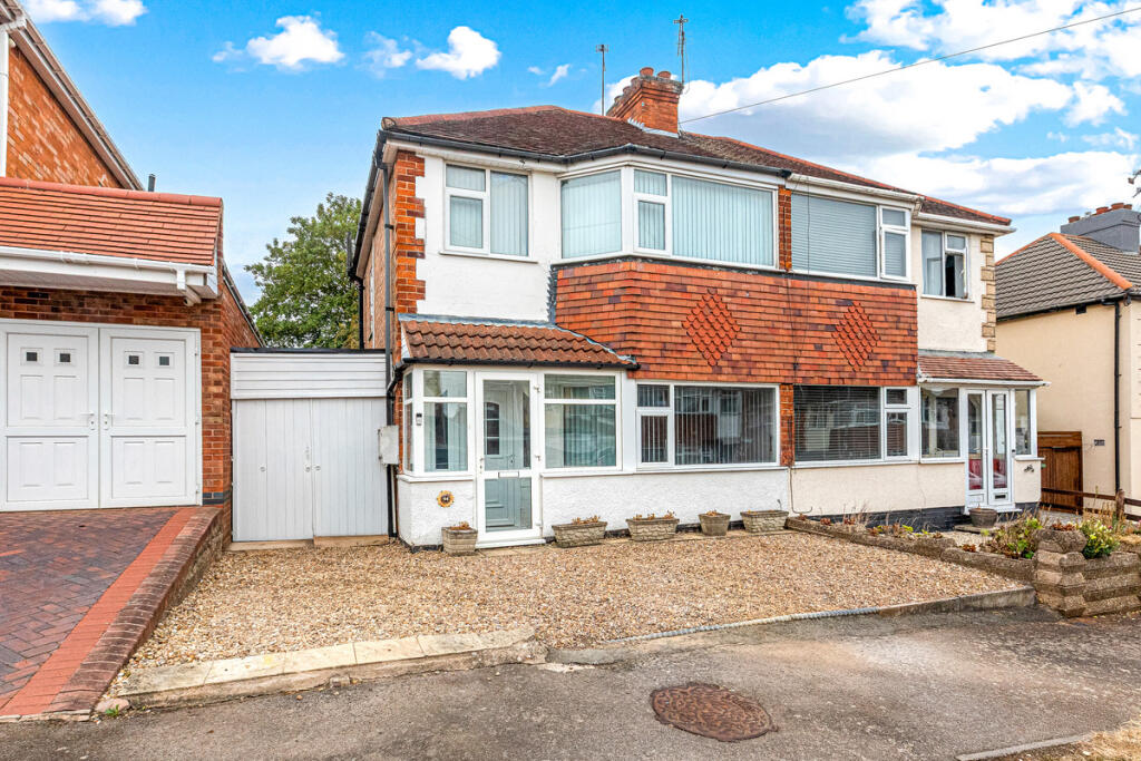 Main image of property: Cleveleys Avenue, Braunstone Town, LE3