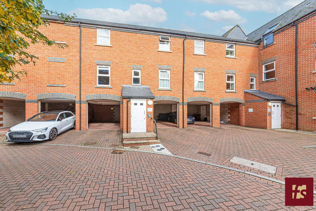 Main image of property: Heath Hill Road South, Crowthorne
