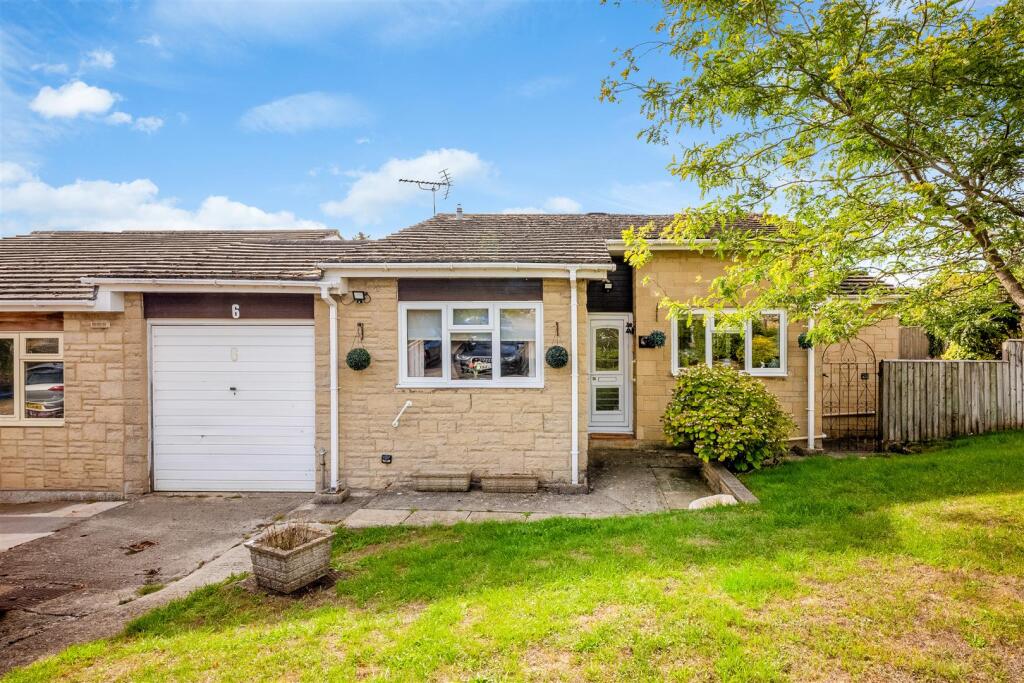 Main image of property: Sandford Rise, Charlbury