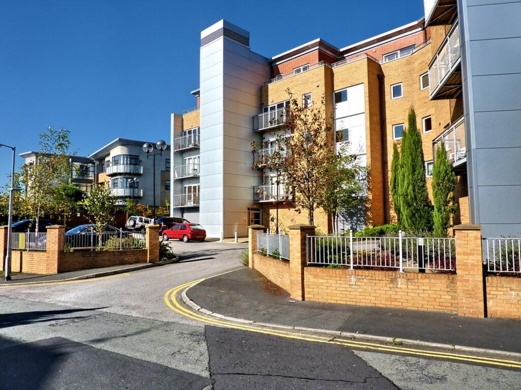 Main image of property: Bury Old Road, Whitefield, M45